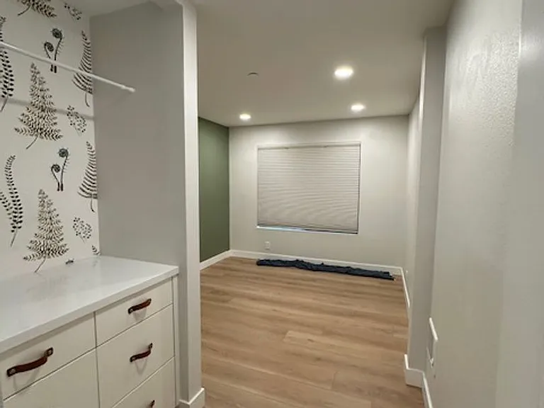 1235 Parker Pl #1M — Photo 11