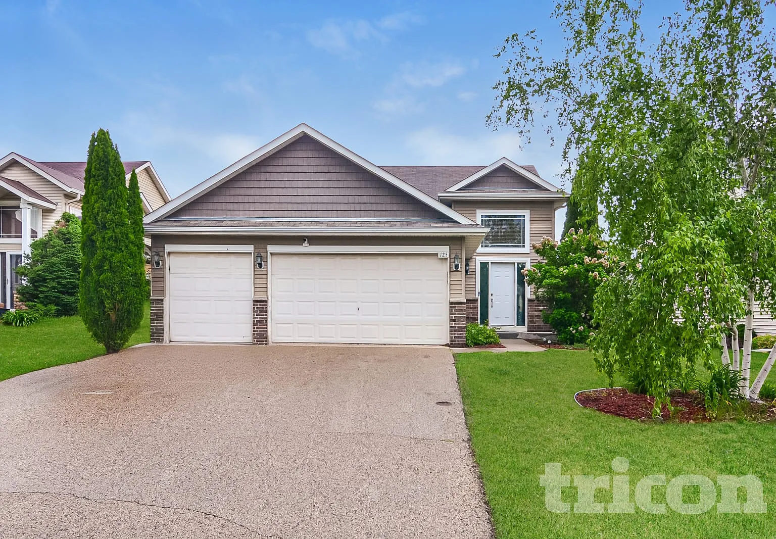 125 Arabian Ave Shakopee MN — Photo 1