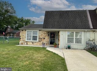 51 Oriole Pl, Clementon, NJ 08021