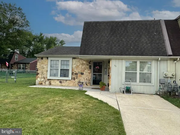 51 Oriole Pl, Clementon, NJ 08021