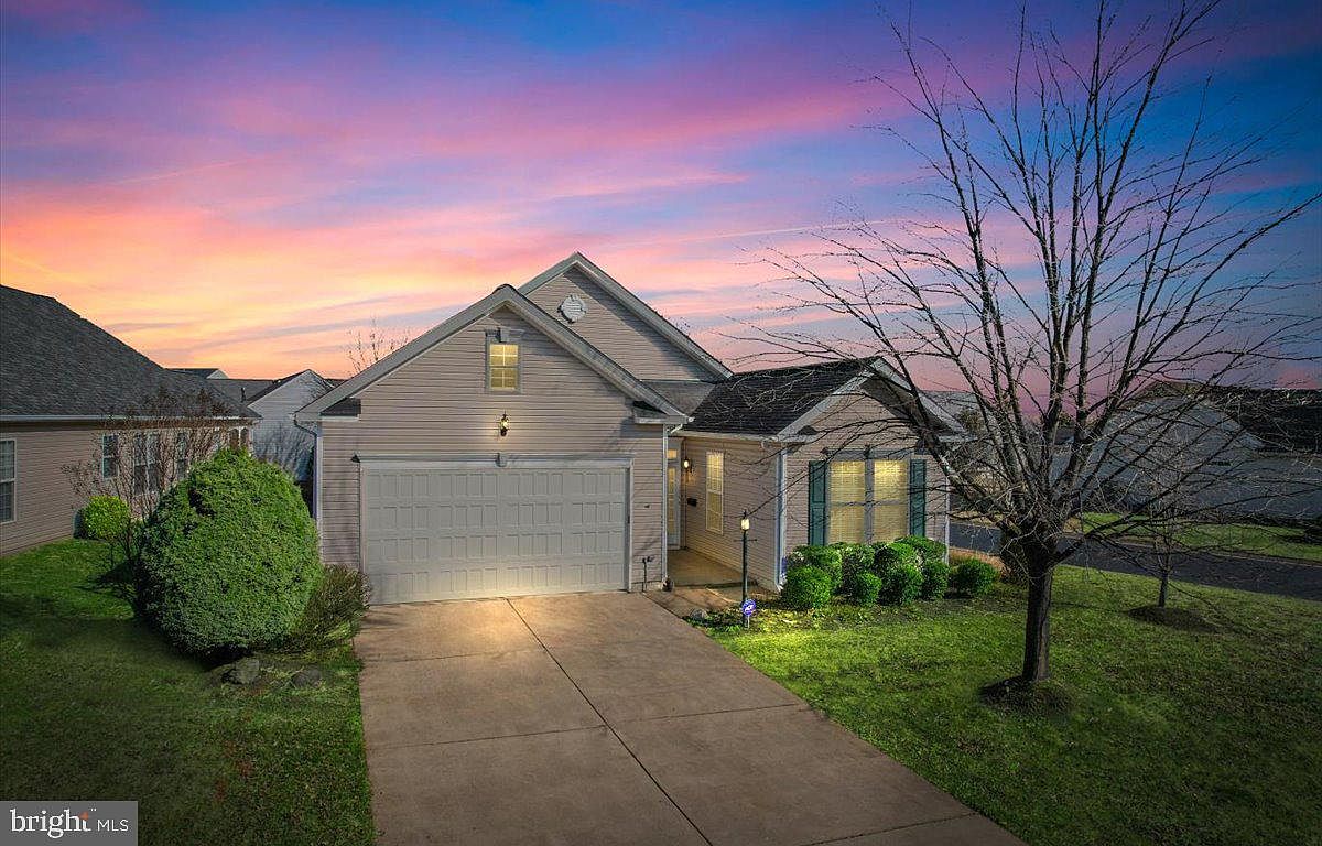 17590 Four Seasons Dr, Dumfries, VA 22025 Zillow