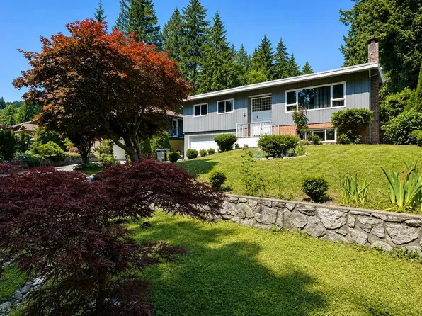 1398 Chamberlain Dr, North Vancouver, BC V7K 1P6