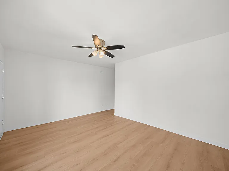 540 N Garfield Ave #B — Photo 3