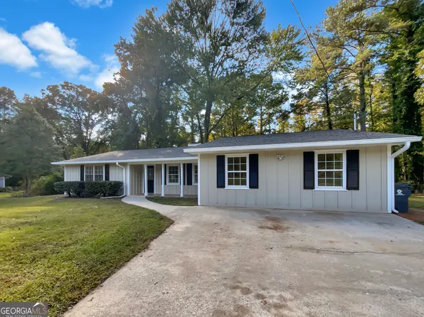 5585 Short Rd, Fairburn, GA 30213