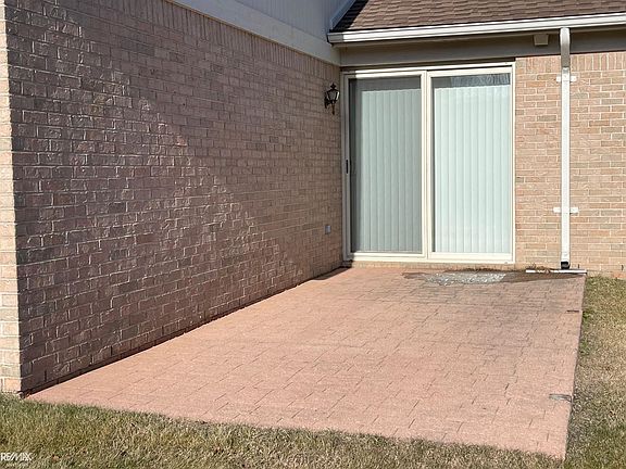 4th image of 25282 Julianna Dr