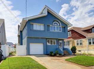2590 Riverside Dr, Wantagh, NY 11793