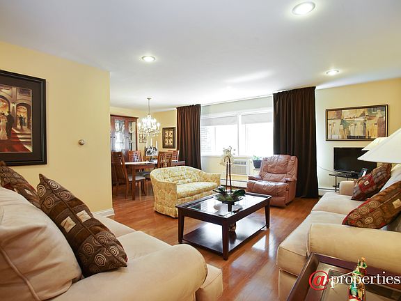 Living Room / Dining Room
