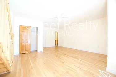 Rented by Street Realty Brokerage LLC