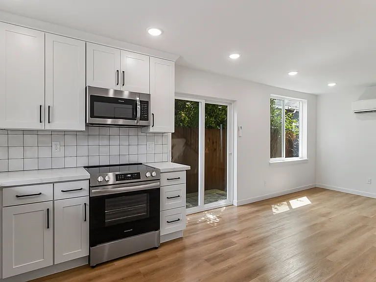 1012 S Donovan St #B — Photo 6