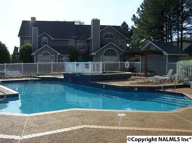 215 Waters Edge Ln — Photo 10