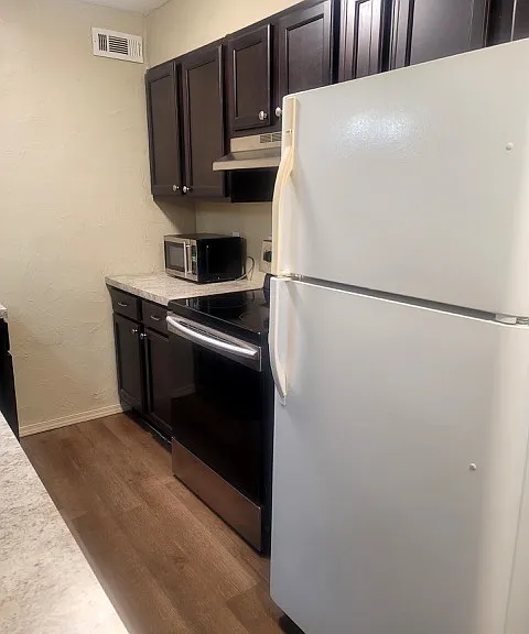 3630 N Villa Ave #6 — Photo 7