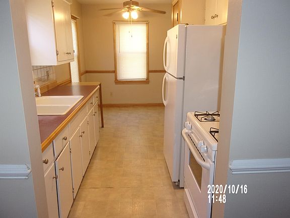 3rd image of 2024 Cook St