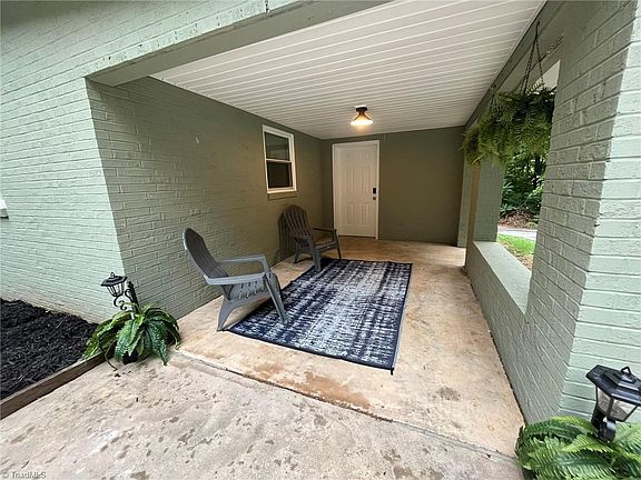 4th image of 363 Sowers Rd