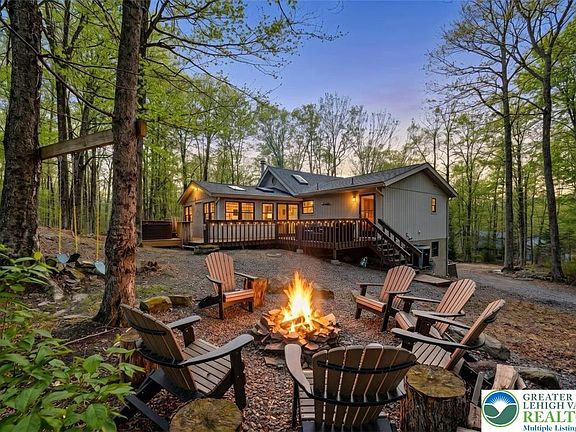 3rd image of 115 Fawn Rd