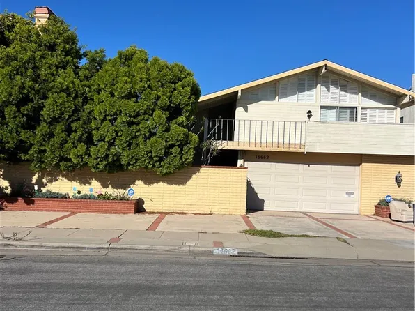 16662 Somerset Ln, Huntington Beach, CA 92649