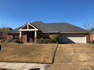 110 Sara Fox Dr, Brandon, MS