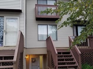 11490 Laurelwalk Dr #B-84, Laurel, MD 20708