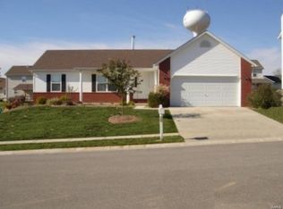 927 Bird Dog Ln, O Fallon, IL 62269