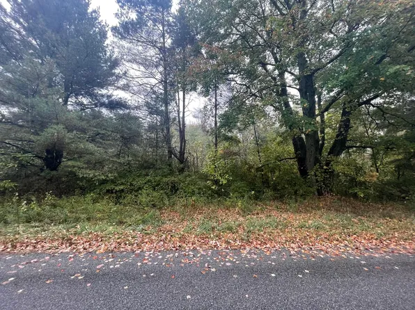 Sullivan Rd, Ravenna, MI 49451