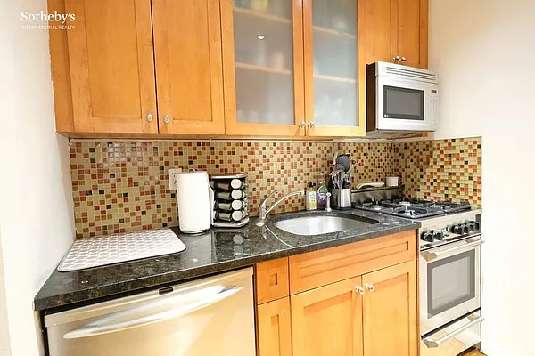 Rented by Sotheby's International Realty | media 12