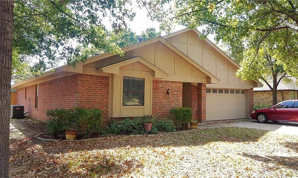 1st image of 409 Cherry Ann Dr