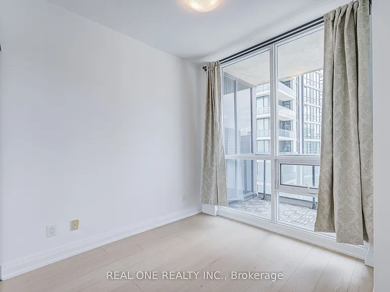 16 Harbour St #3511 — Photo 19