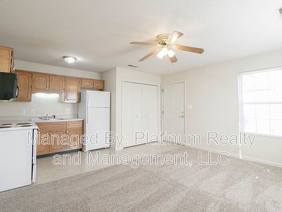 4th image of 3269 Tower Dr APT 4