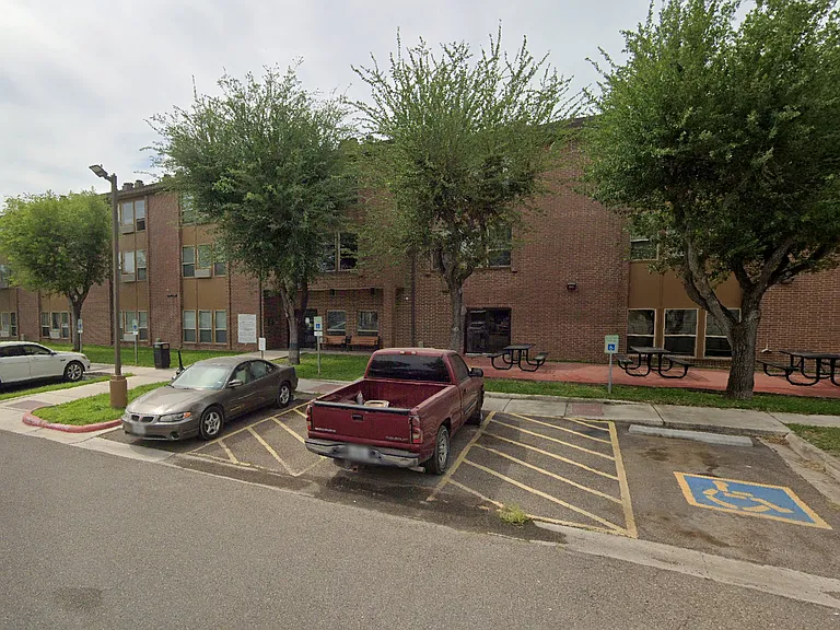 900 N Los Ebanos Rd — Photo 1