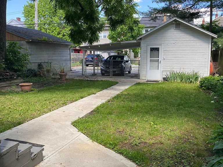 2580 Glenmawr Ave — Photo 22
