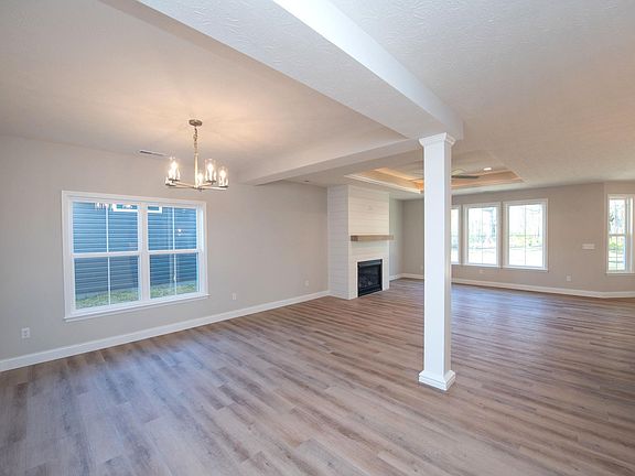 5th image of 4081 Peterborough Rd