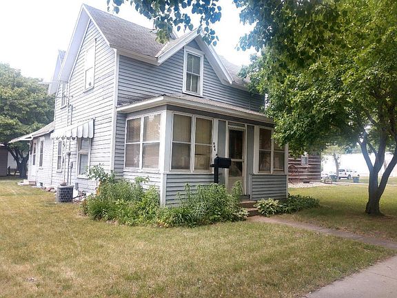 2nd image of 604 S Mill St