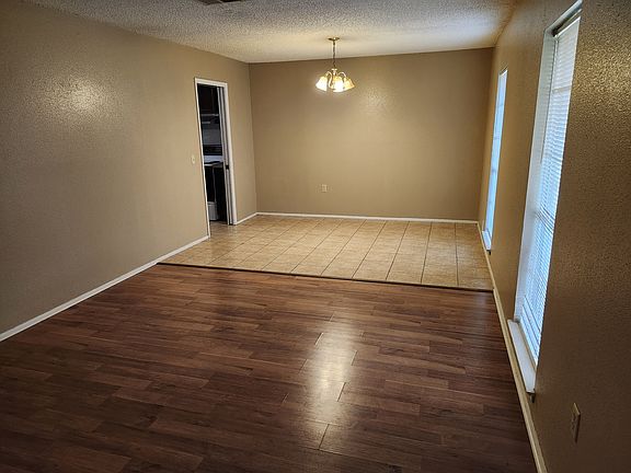 Living room Formal dining Combo