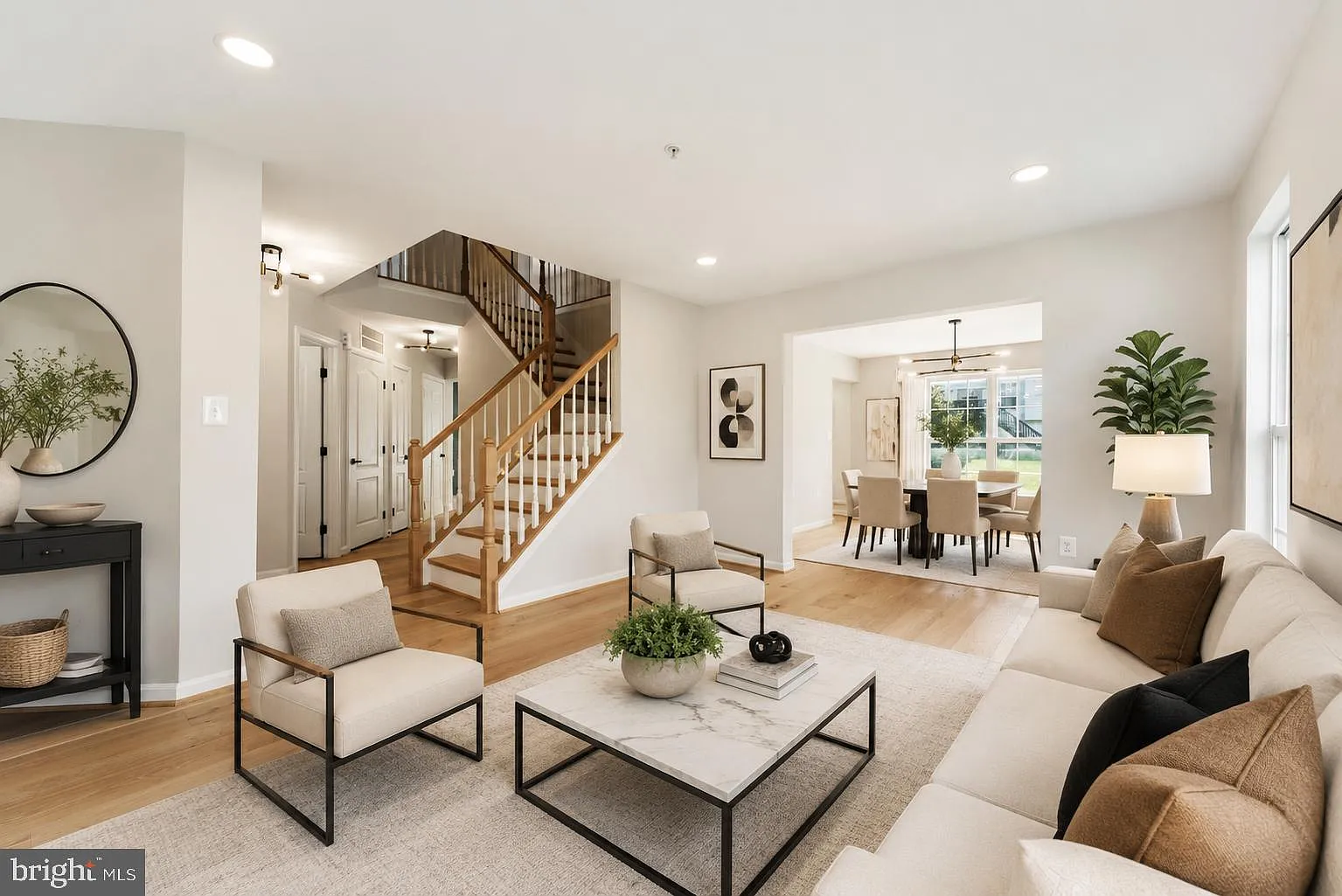 4 bed, 3.5 bath, 3108 sqft, $4,700 — Photo 3