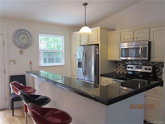 5th image of 7225 Brigmore Dr