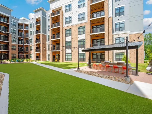 Neo Vantage Point, 12401 Boulder Springs Pkwy #2123, Saint Louis, MO 63146