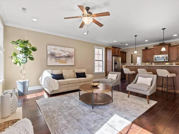 10448 Wellington Chase Ln, Knoxville, TN 37932