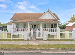 24 Calhoun St, Wadley, GA 30477