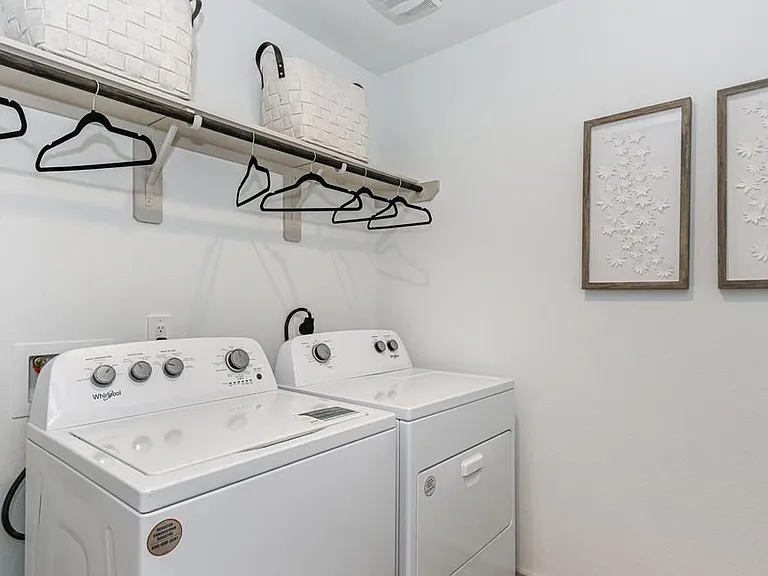 7918 Murciana Dr — Photo 5