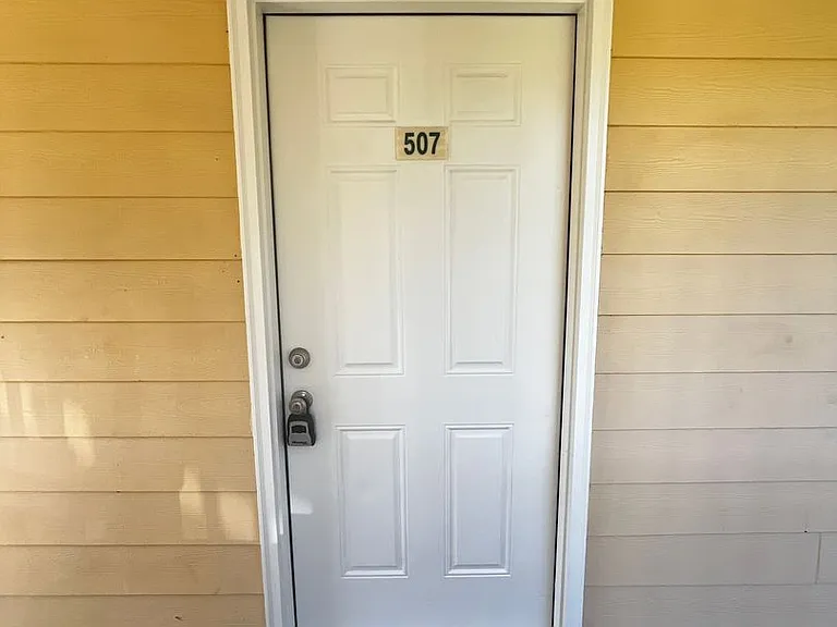 4243 Villas Dr #507 — Photo 4