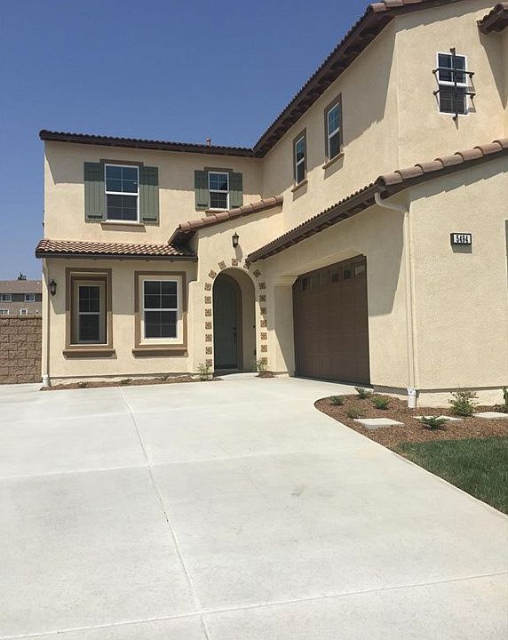 1st image of 5494 Lisboa St