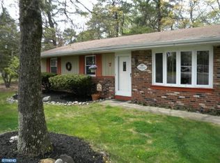 7 Chippewa Trl, Browns Mills, NJ 08015