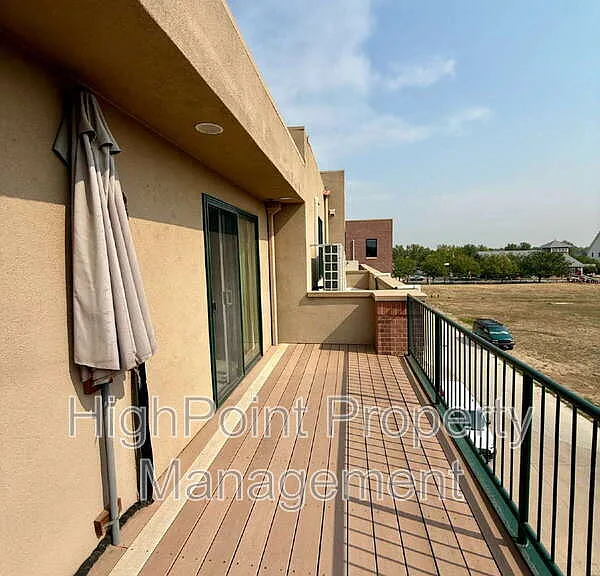11858 Bradburn Blvd — Photo 16
