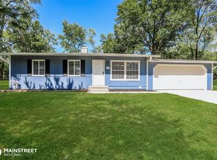 813 Rauscher Dr, Ballwin, MO 63011