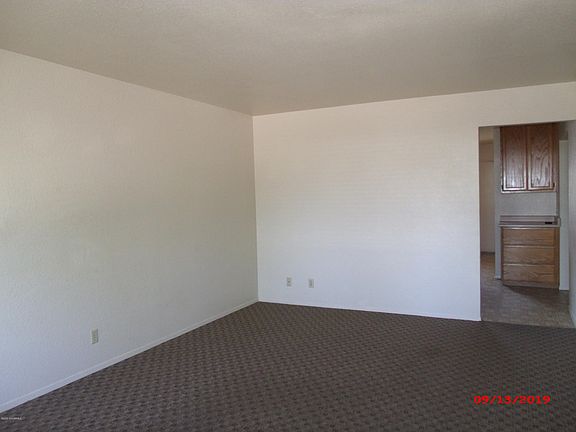 3rd image of 737 E Cypress St
