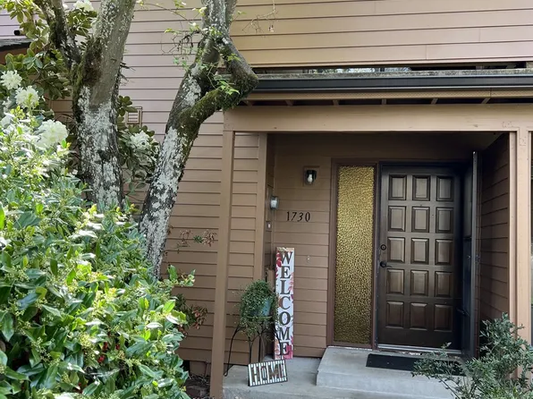 1730 Minda Dr, Eugene, OR 97401