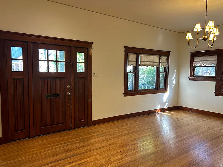 14 Grant St — Photo 2