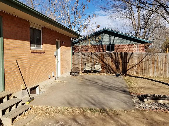 Back yard patio area