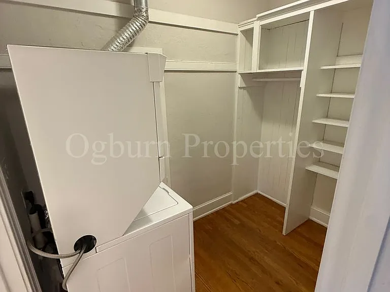 1416 Glade St — Photo 8