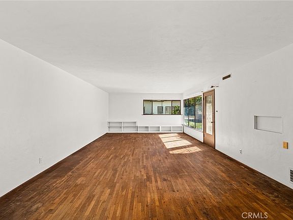 5th image of 3024 Pine St