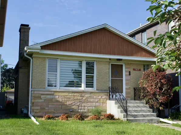 7517 W Carmen Ave, Harwood Heights, IL 60706